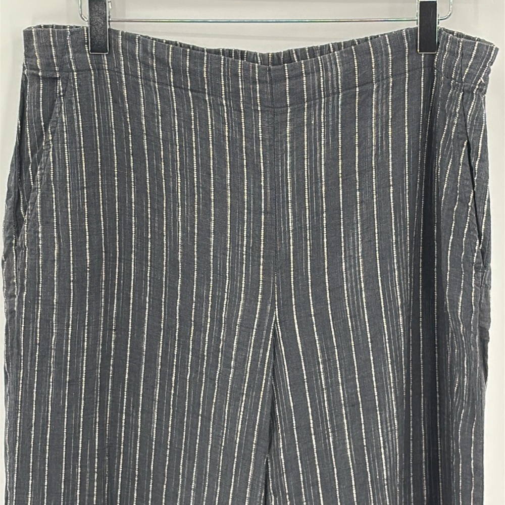 Eileen Fisher Organic Linen Striped Wide Leg Crop Pants in Charcoal - Medium - Picture 2 of 5